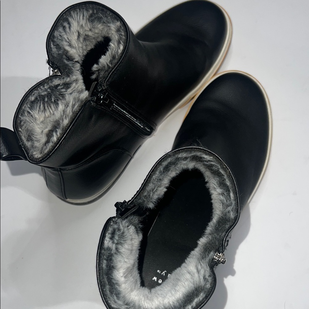 A New a Day Black Boots Womens size 9 - Picture 5 of 10